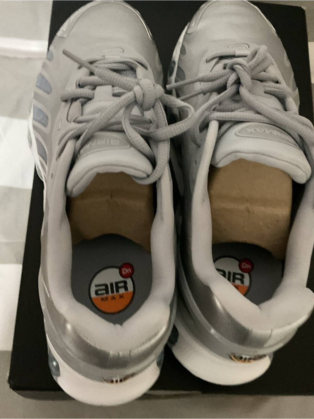 Nike Air Max DN8 “Wolf Grey Metallic Silver” Women’s size 10/8.5 Men’s New w/Box - Picture 8 of 10
